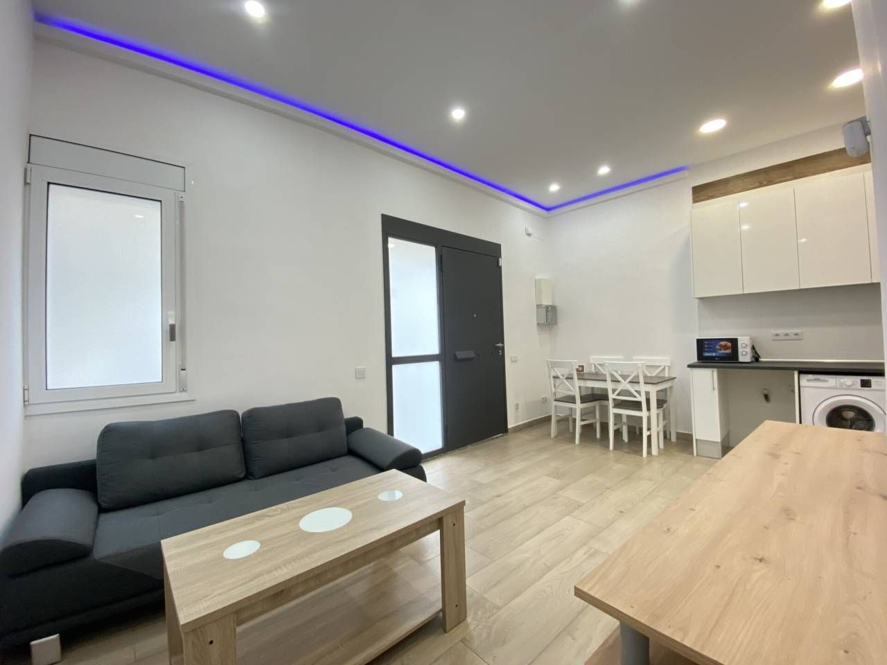 Sala d'estar de Estudi en venda en  Barcelona Capital amb Parquet