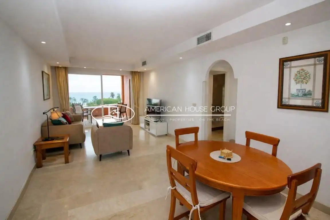 Menjador de Apartament en venda en Marbella amb Terrassa, Traster i Moblat