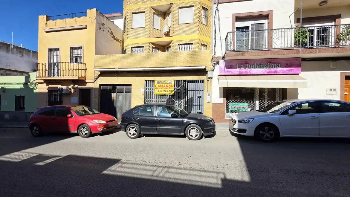 Local comercial en venta en Coria del Río