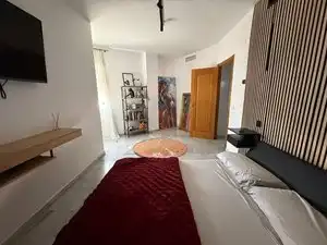 Dormitori de Casa o xalet en venda en Gines amb Jardí privat i Moblat