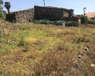 Country house for sale in Teo
