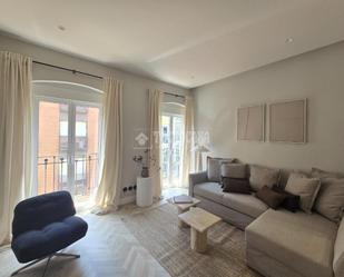 Living room of Flat for sale in  Madrid Capital  with Balcony