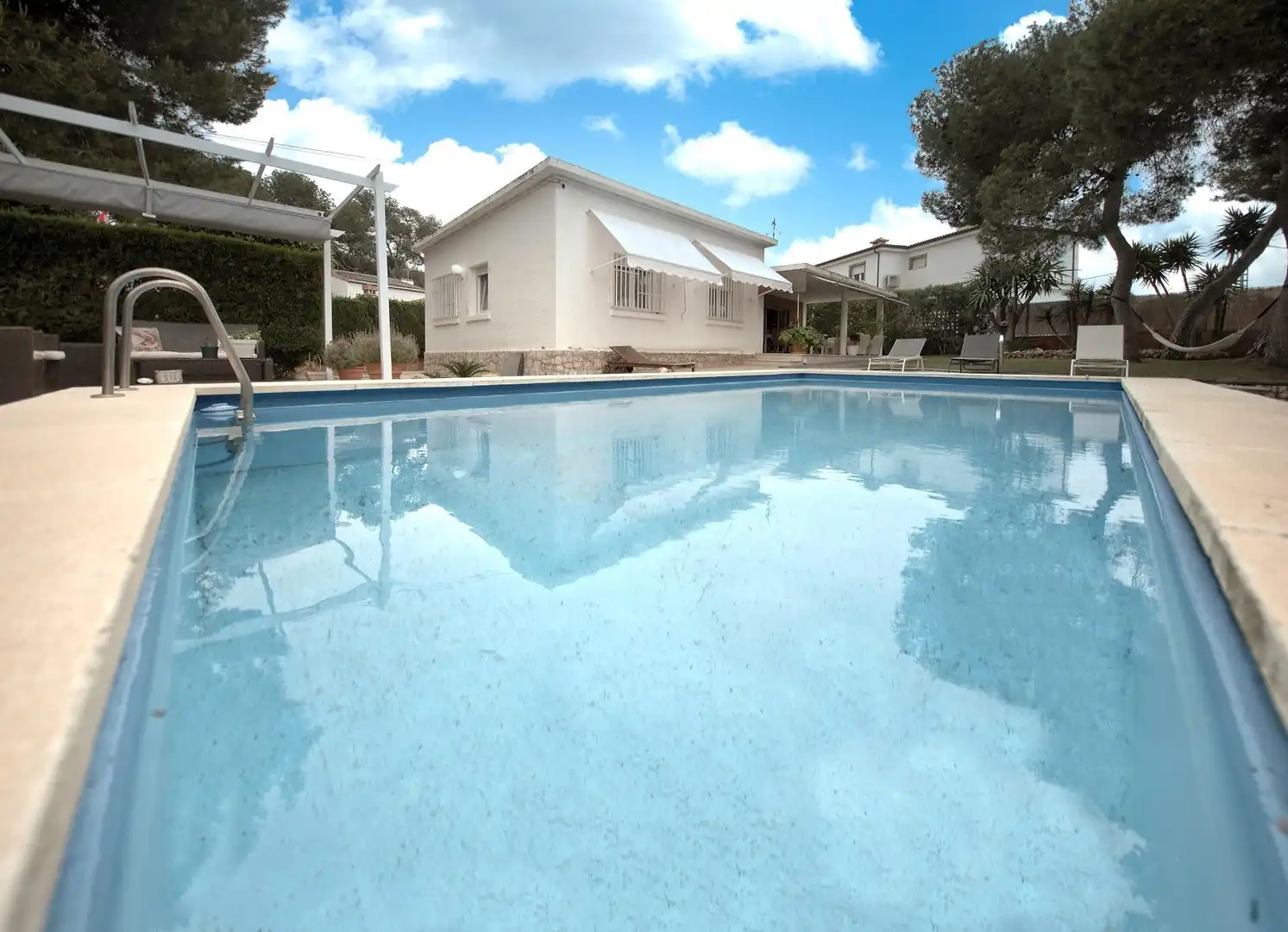 Piscina de Casa o chalet en venta en Paterna con Aire acondicionado, Calefacción y Jardín privado