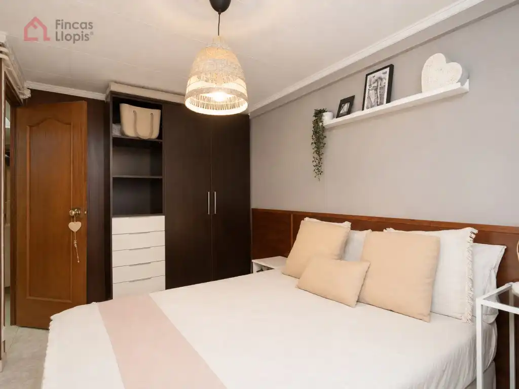 Bedroom of Flat for sale in Barcelona  with Terrace