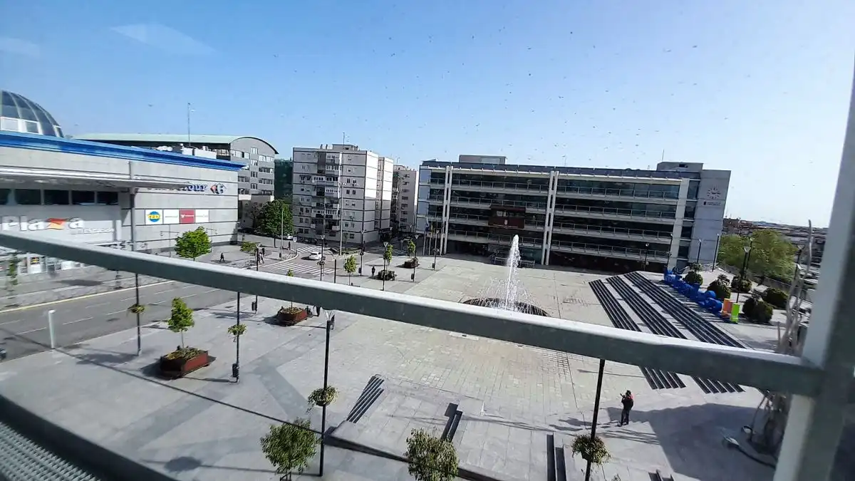 Vista exterior de Oficina de lloguer en Fuenlabrada amb Aire condicionat i Calefacció