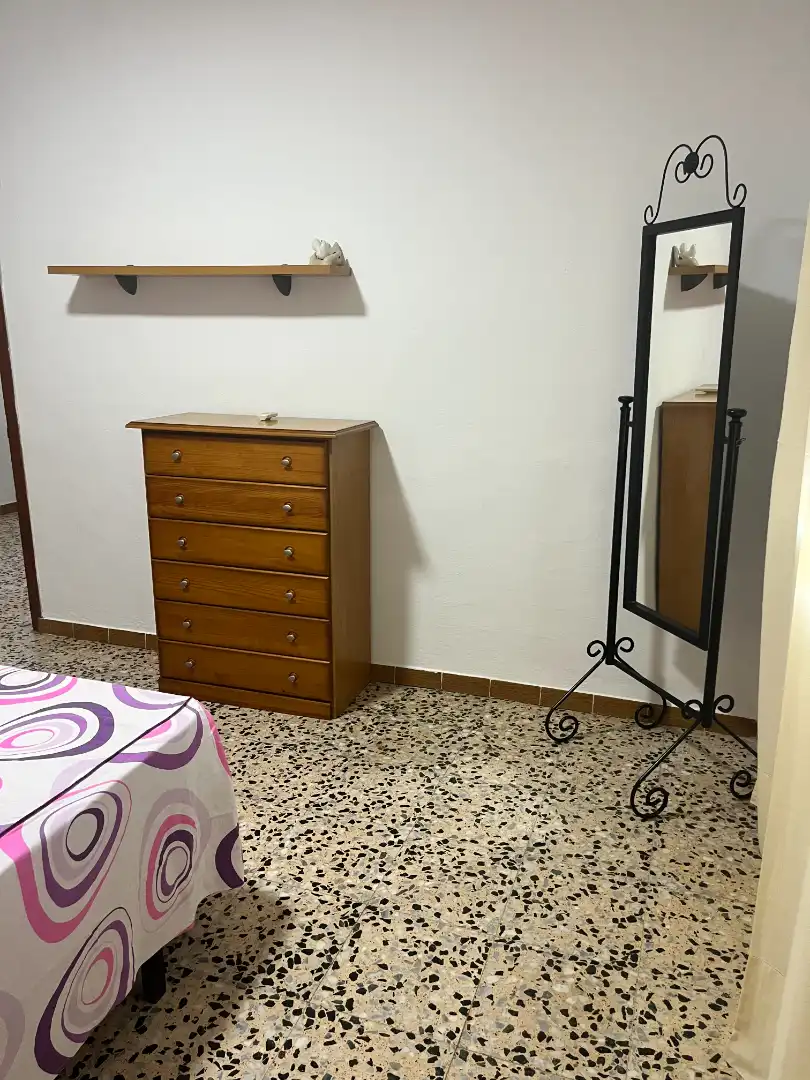 Dormitori de Pis de lloguer en Málaga amb Aire condicionat, Calefacció i Terrassa