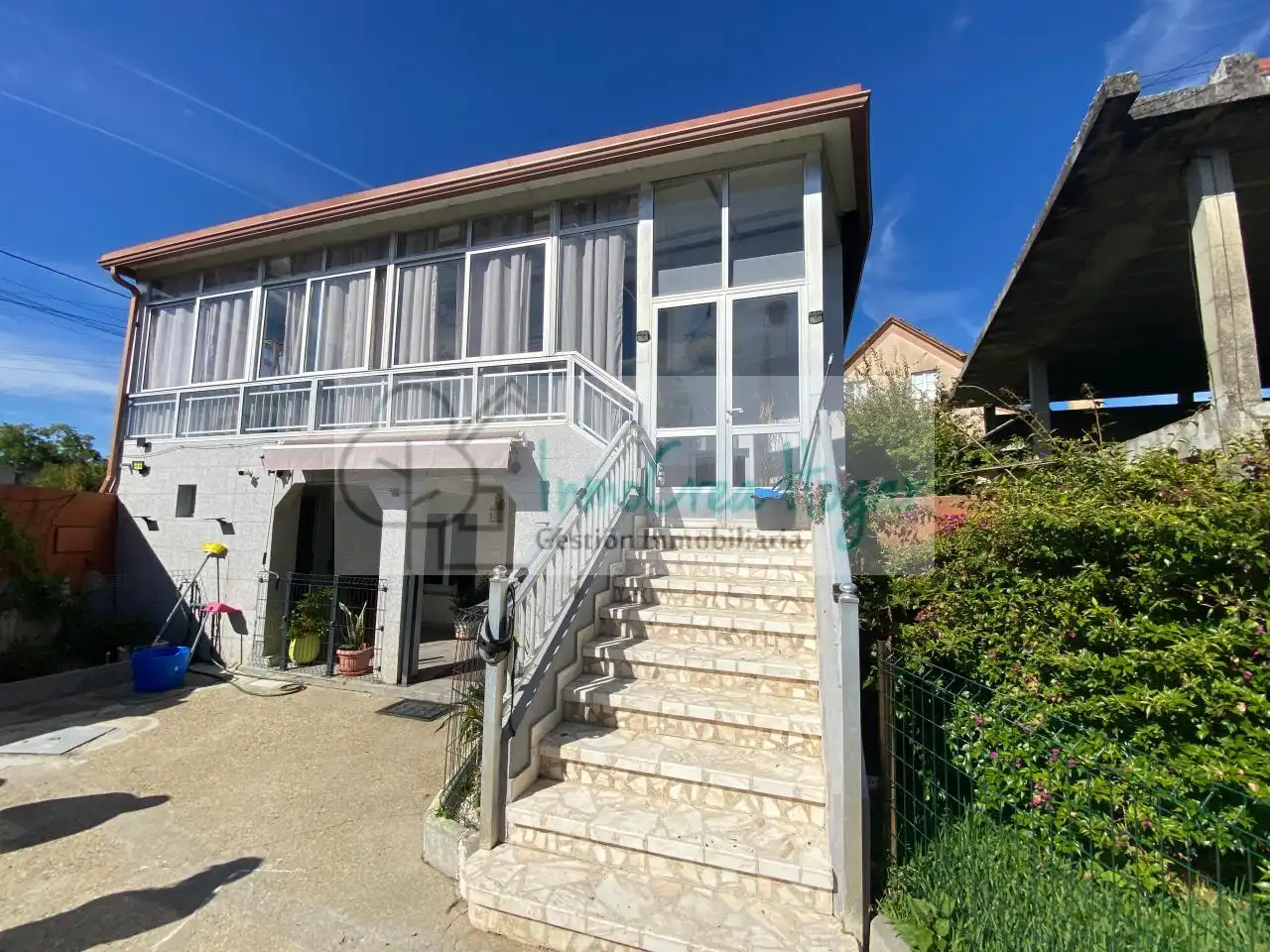 Außenansicht von Haus oder Chalet zum Verkauf in Salvaterra de Miño mit Heizung, Privatgarten und Terrasse