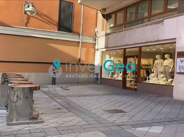 Local comercial en venda a Calle Regalado