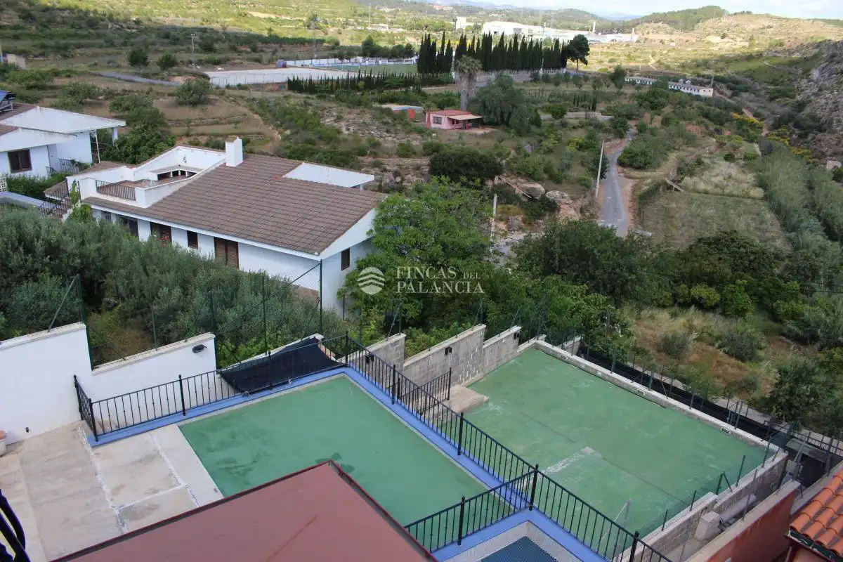 Casa o chalet en venta en Soneja con Aire acondicionado, Trastero y Piscina