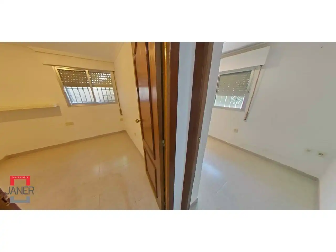 Bedroom of Houses for sale in Tomares  with Air Conditioner, Private garden and Terrace