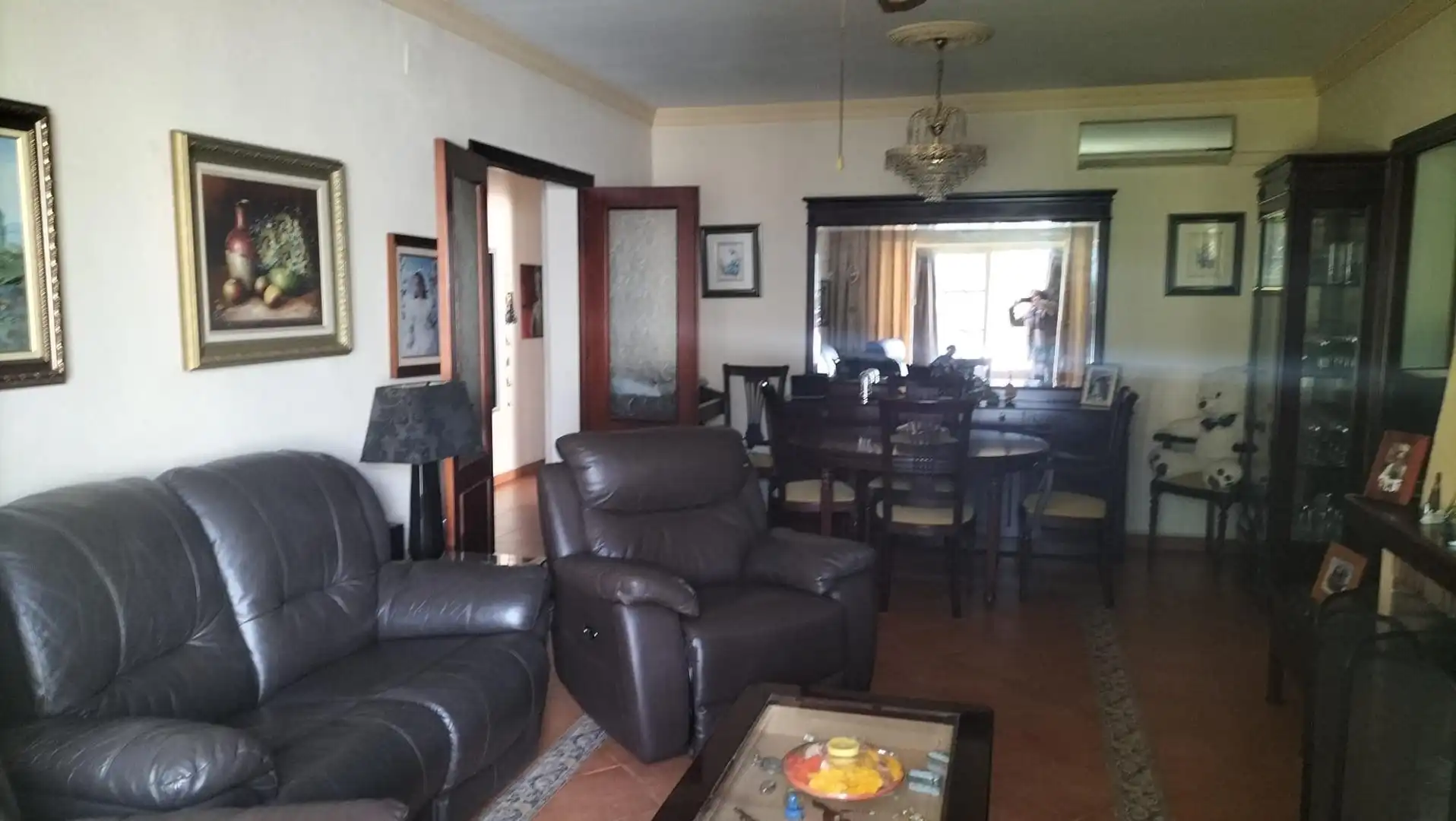 Sala d'estar de Casa o xalet en venda en Chiclana de la Frontera amb Aire condicionat, Terrassa i Piscina