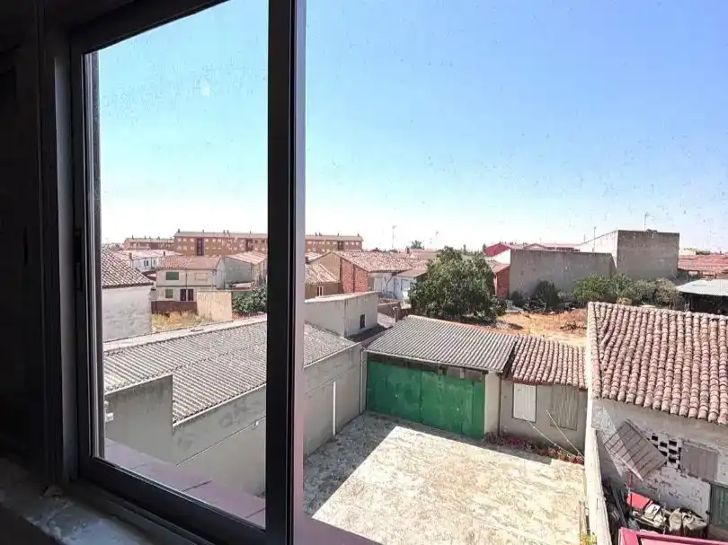 Habitación de Piso en venta en Valderas con Balcón