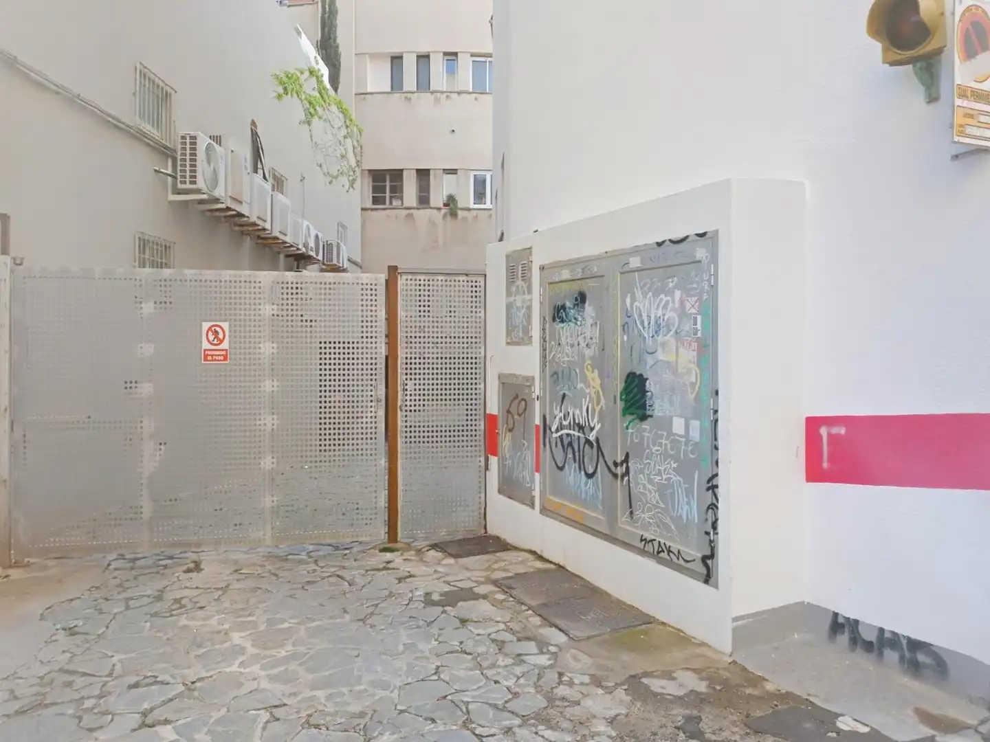 Exterior view of Garage for sale in  Palma de Mallorca