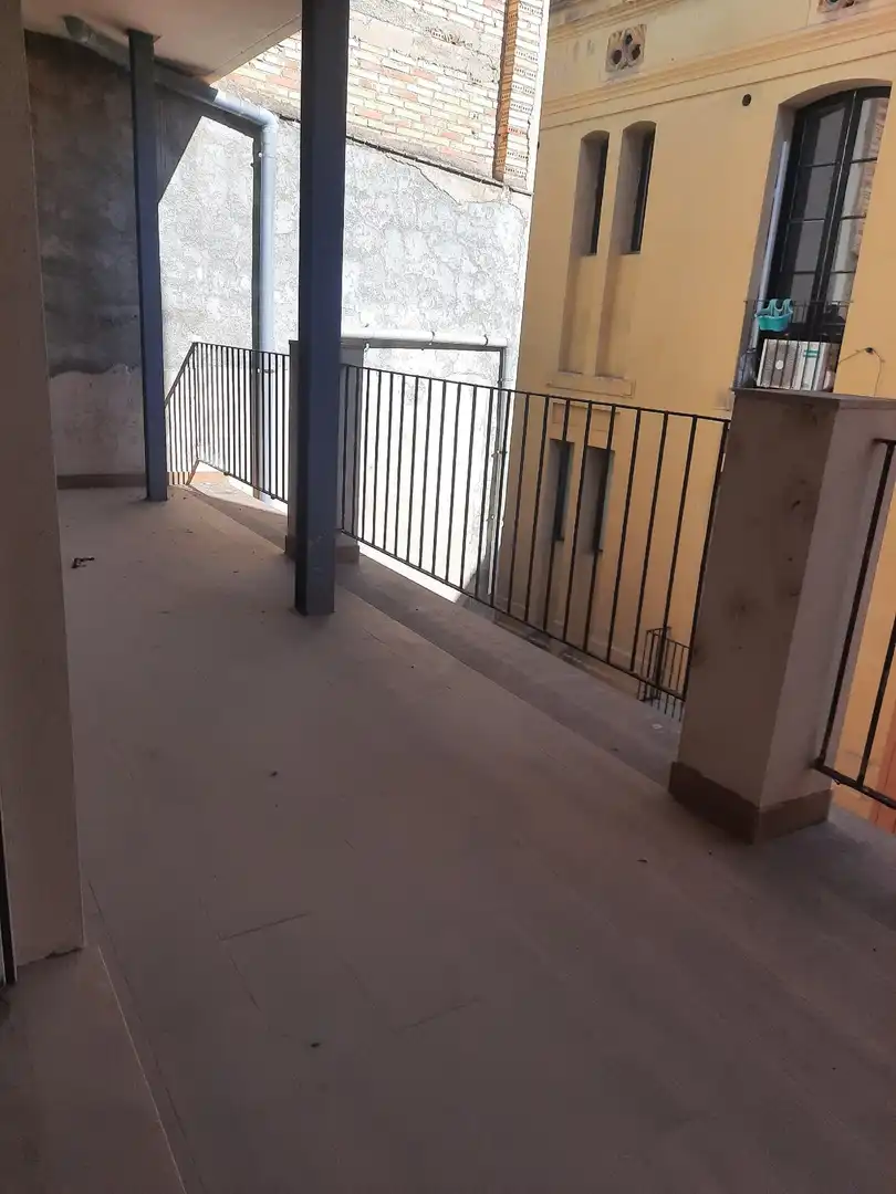 Edificio en venta en Temple