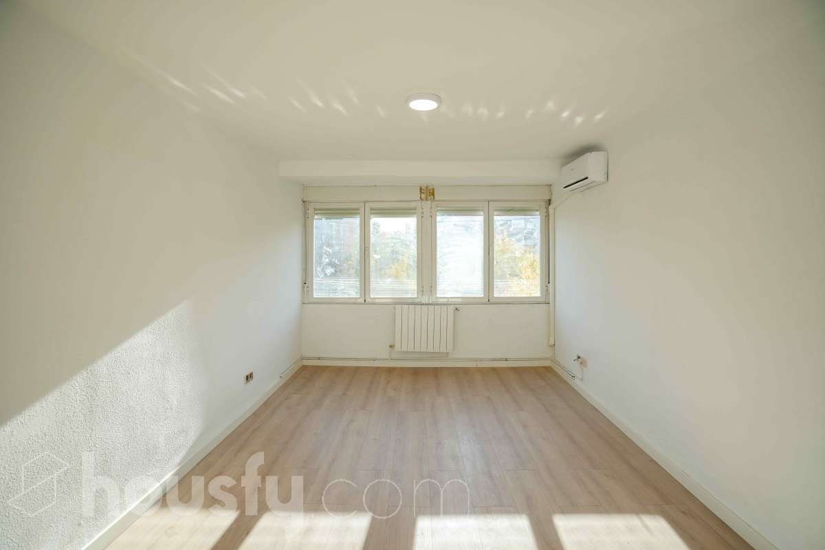 Dormitori de Pis en venda en  Madrid Capital amb Aire condicionat, Calefacció i Parquet