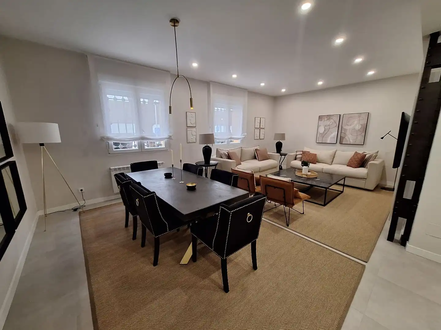 Dining room of Flat for rent in Madrid  with Air Conditioner, Heating and Furnished
