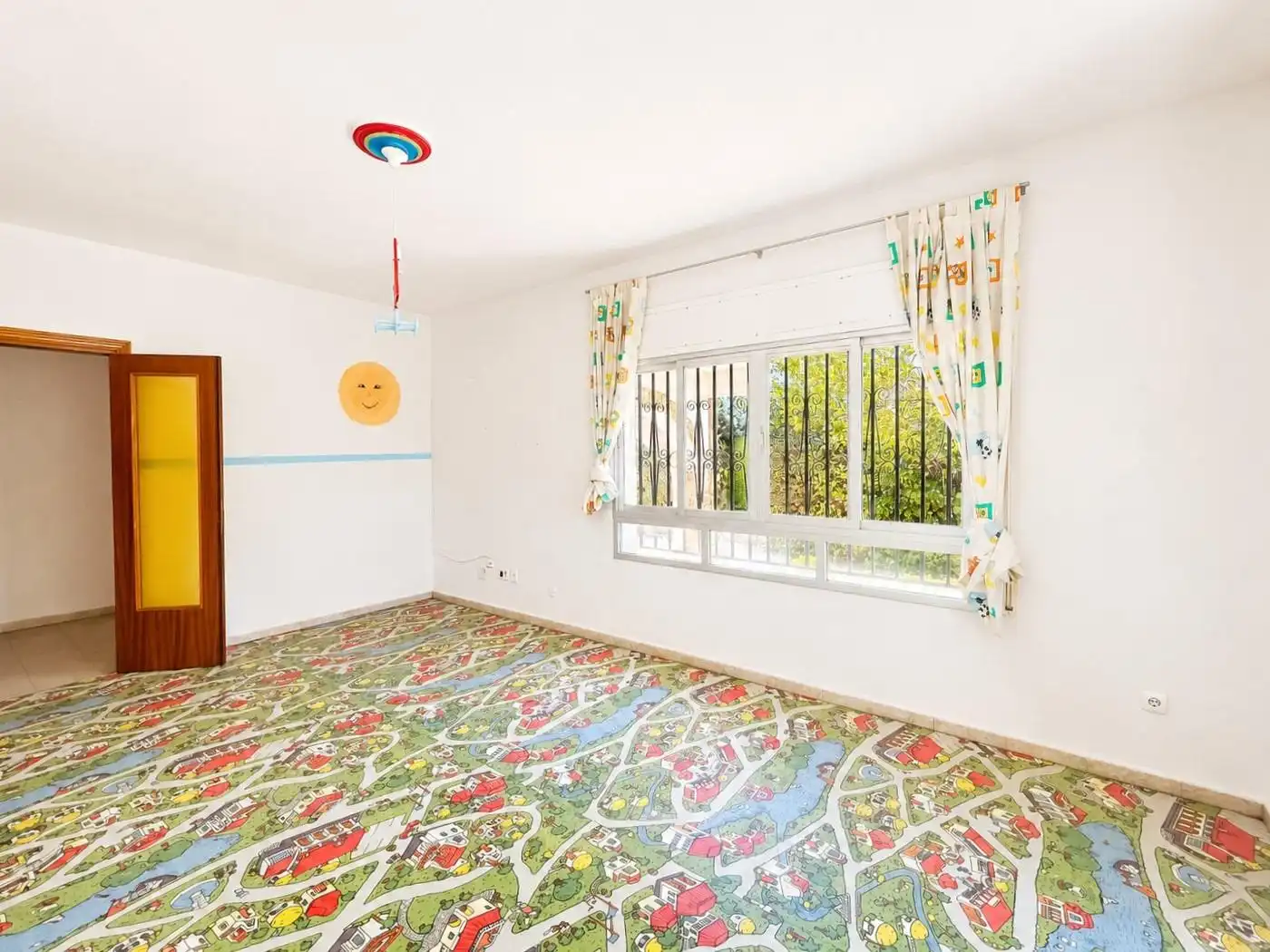 Dormitori de Casa o xalet en venda en Arganda del Rey amb Jardí privat