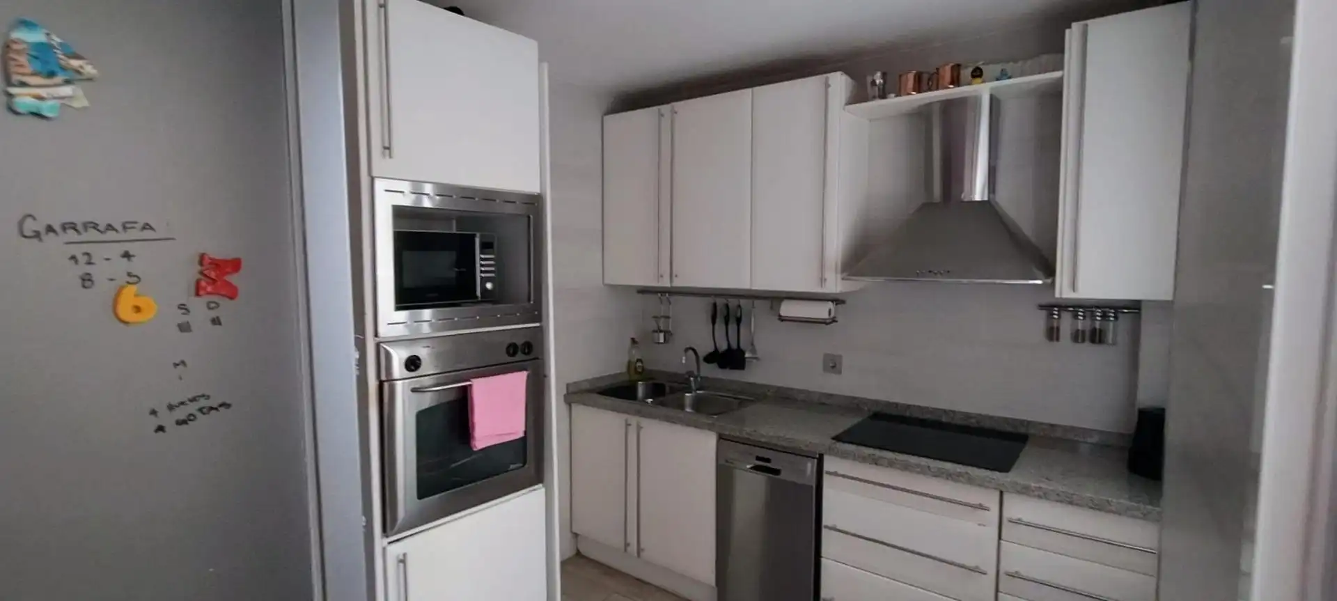 Cocina de Piso en venta en Alicante / Alacant con Terraza y Balcón