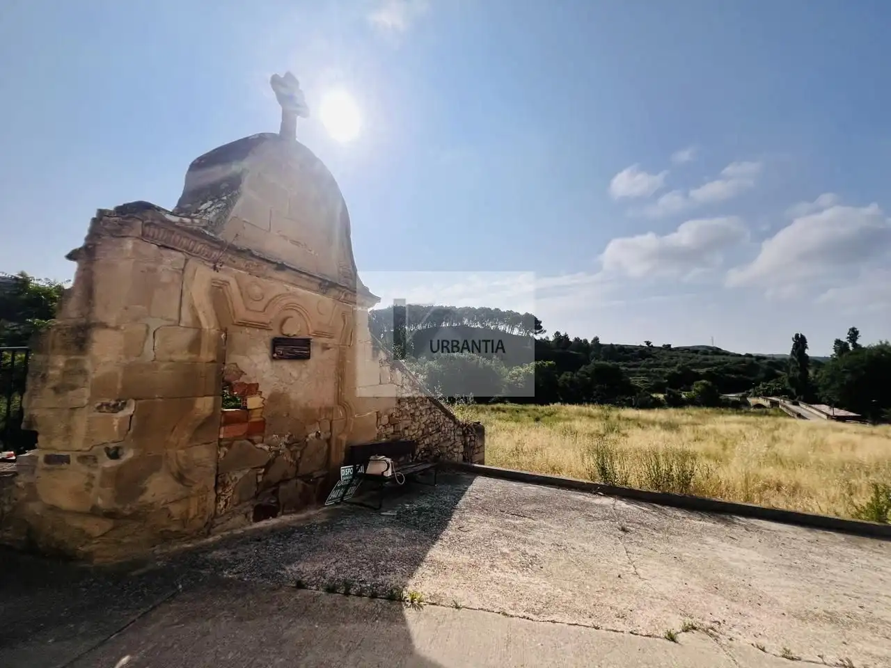 Einfamilien-Reihenhaus zum Verkauf in Torres del Río mit Privatgarten