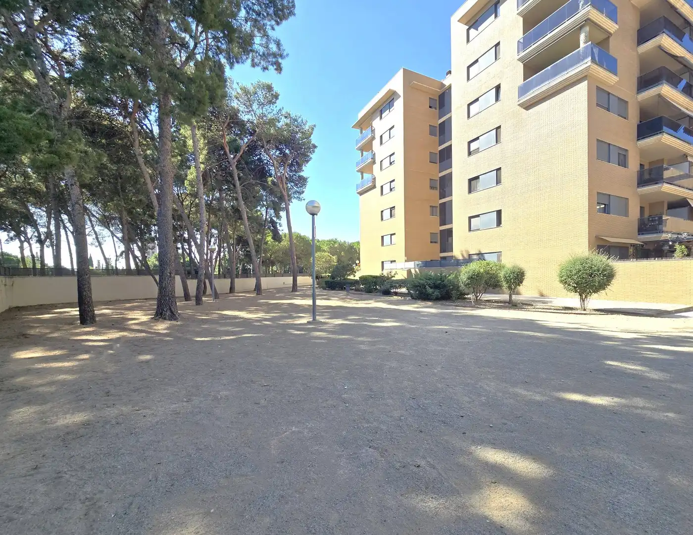 Parking of Flat for sale in Reus  with Air Conditioner, Heating and Terrace