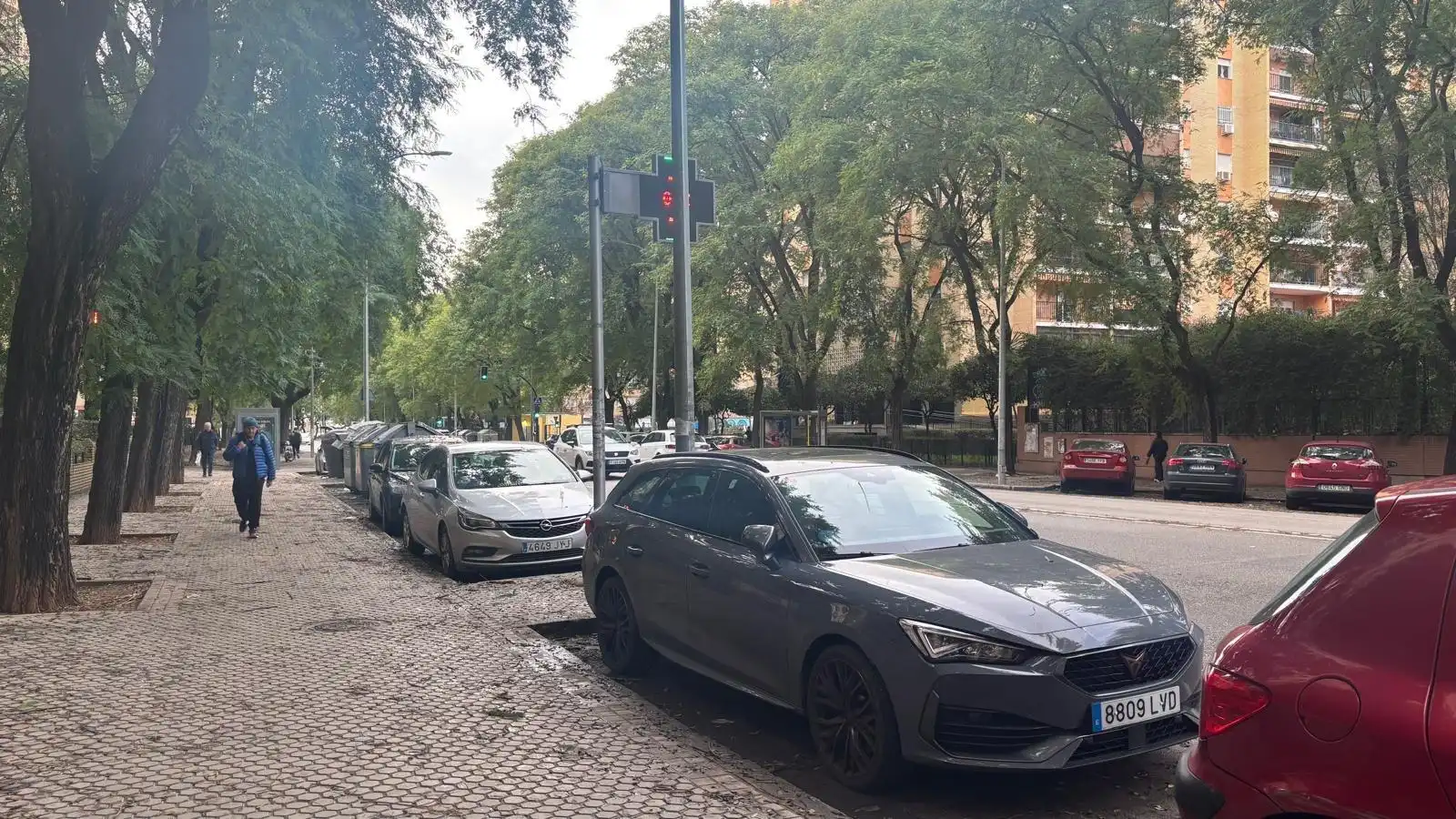 Parking of Flat for sale in Sevilla  with Air Conditioner, Private garden and Terrace