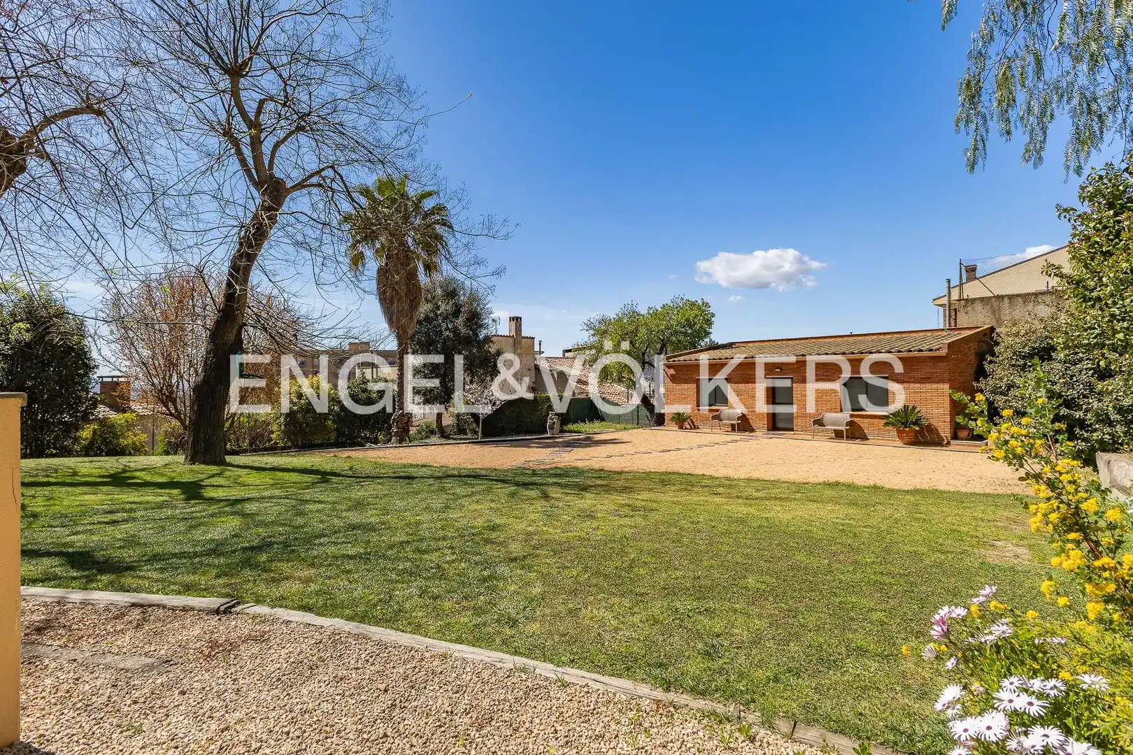 Vista exterior de Casa o xalet en venda en Granollers amb Calefacció, Jardí privat i Terrassa