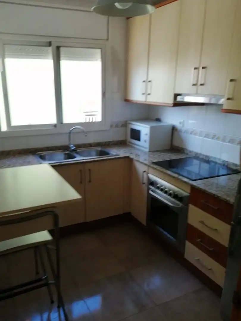 Kitchen of Flat for sale in El Vendrell  with Heating, Terrace and Furnished