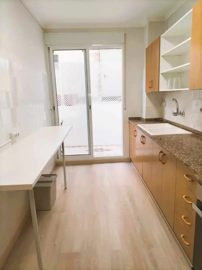 Cocina de Piso para compartir en L'Olivereta