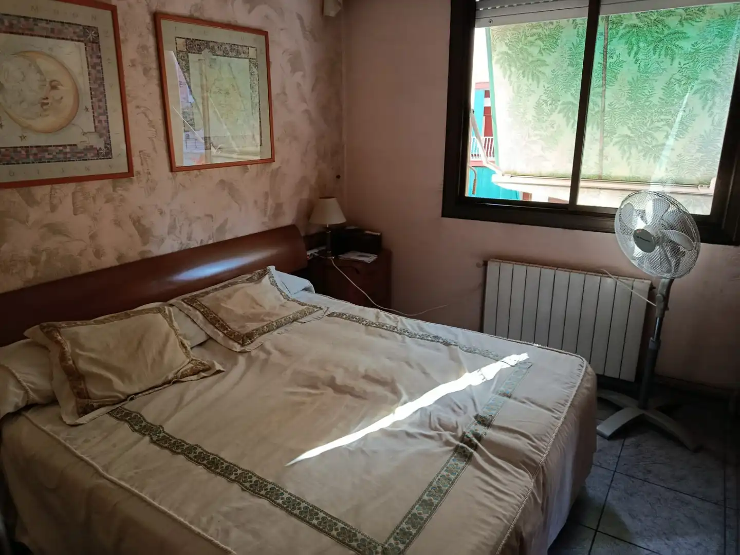 Habitación de Piso en venta en Badalona con Calefacción y Balcón