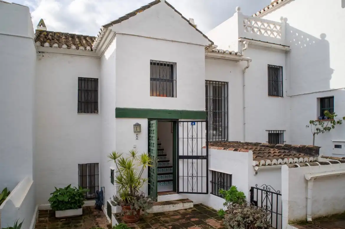 Vista exterior de Pis en venda en Mijas amb Aire condicionat, Terrassa i Moblat