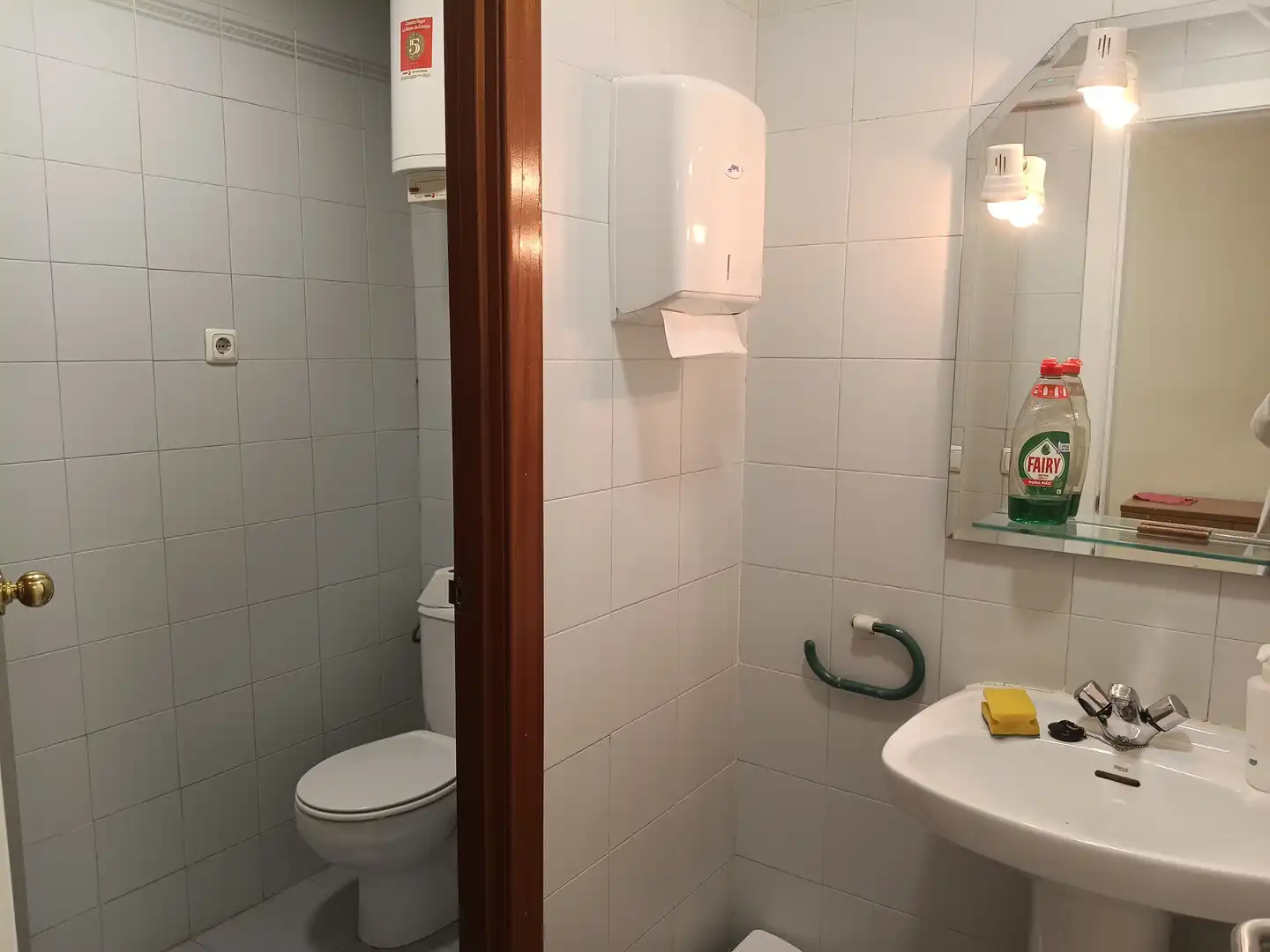Bathroom of Office for sale in Leganés  with Air Conditioner