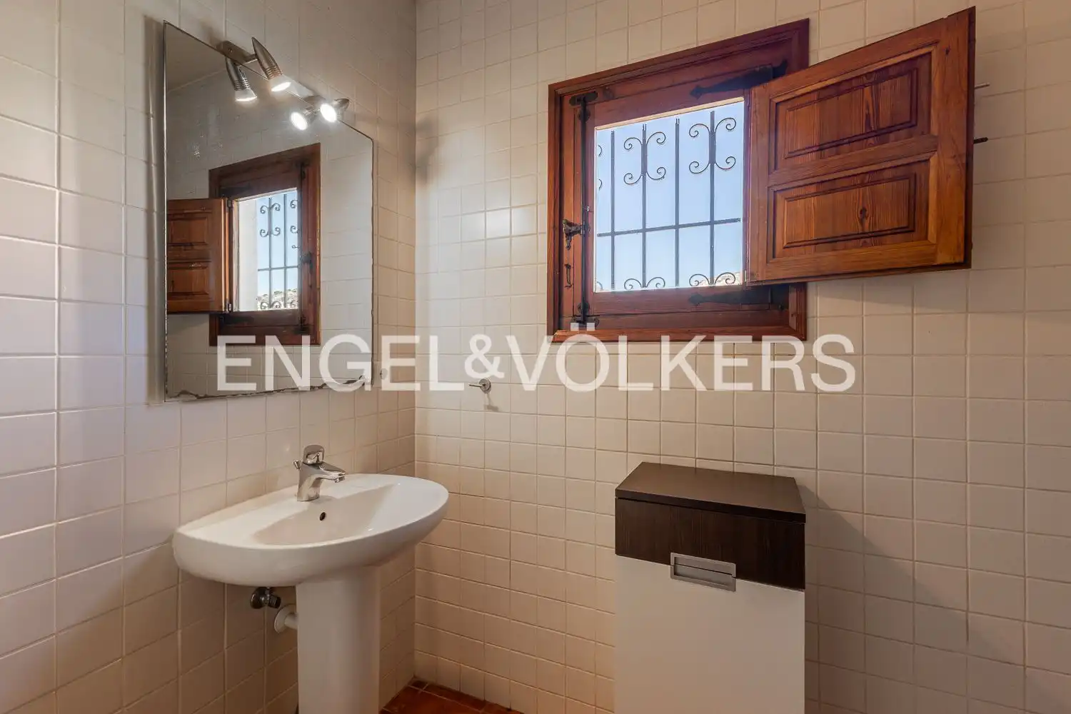 Bathroom of Houses for sale in Jávea / Xàbia  with Air Conditioner, Heating and Private garden
