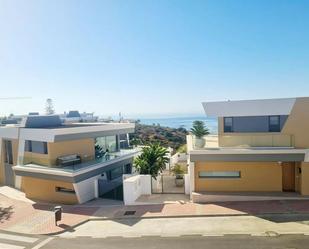 Vista exterior de Casa adosada de lloguer en Mijas amb Aire condicionat, Calefacció i Terrassa