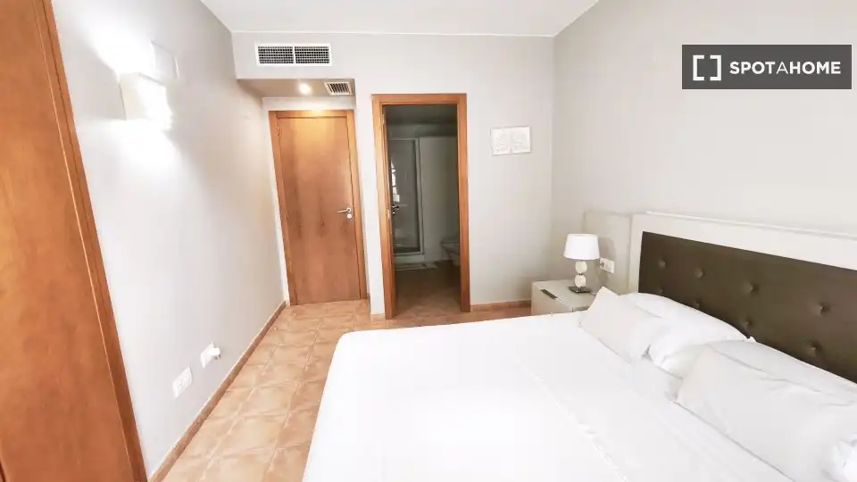 Habitación de Piso de alquiler en Cullera con Aire acondicionado, Calefacción y Amueblado