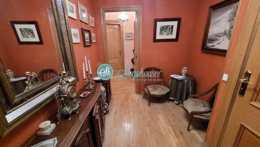 Piso en venta en Segovia Capital con Calefacción, Parquet y Terraza