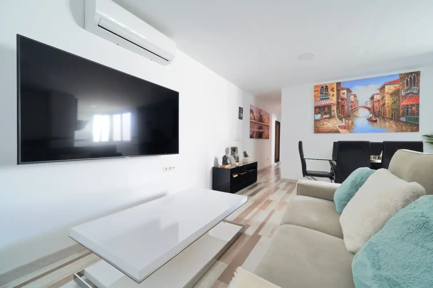 Sala de estar de Ático de alquiler en Málaga con Aire acondicionado, Amueblado y Lavadora