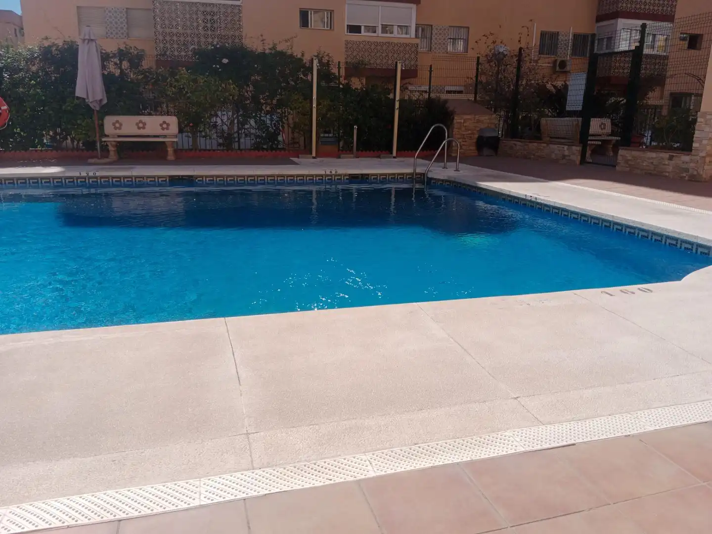 Piscina de Piso en venta en Rincón de la Victoria con Aire acondicionado, Terraza y Piscina comunitaria