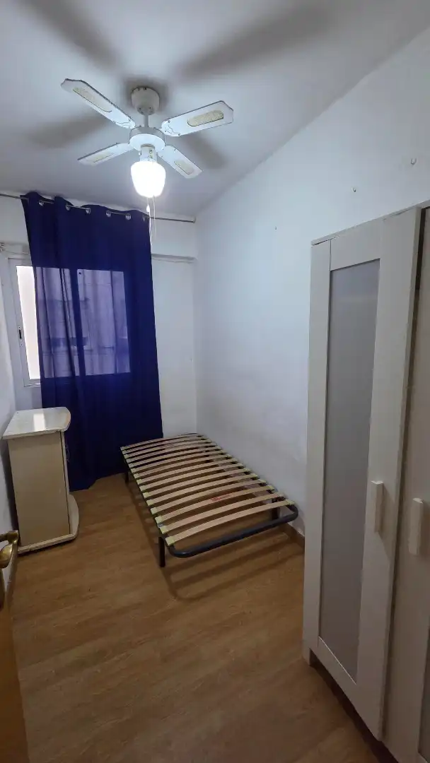 Habitación de Piso en venta en Valencia con Aire acondicionado y Balcón