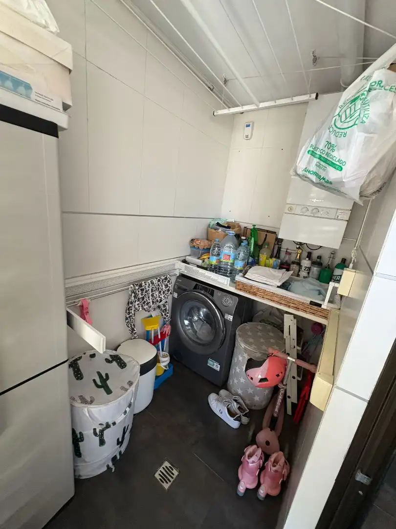 Flat for sale in Madrid  with Air Conditioner, Heating and Storage room