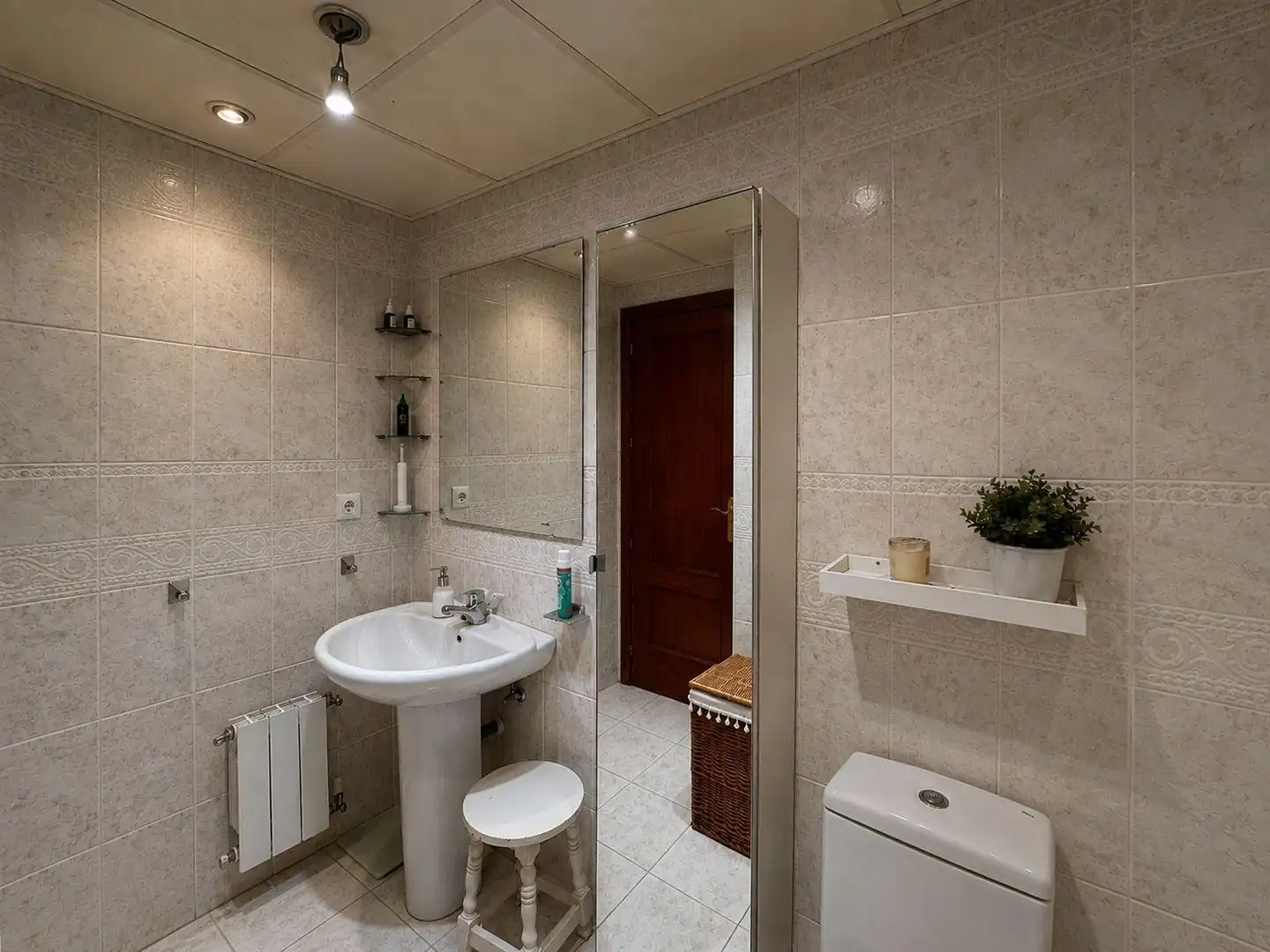 Bathroom of Flat for sale in Córdoba  with Air Conditioner, Heating and Terrace