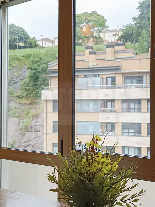 Terrassa de Pis en venda en Donostia - San Sebastián  amb Calefacció