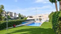 Piscina de Casa o xalet en venda en Sitges amb Aire condicionat, Terrassa i Balcó