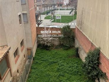 Wohnbaugrundstück zum Verkauf in Tona
