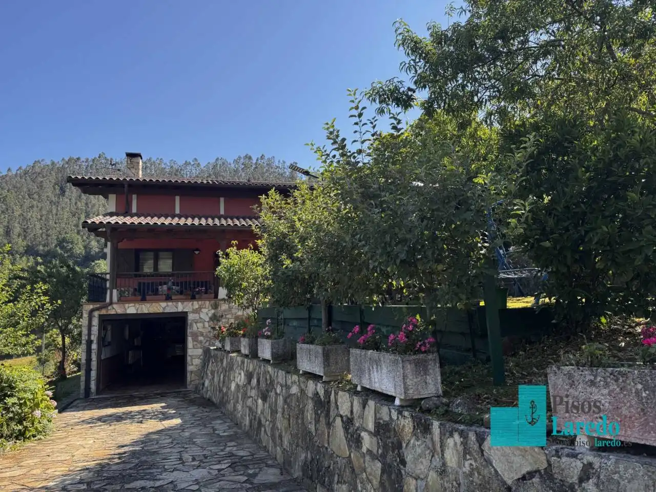Vista exterior de Casa o chalet en venta en Guriezo con Calefacción, Jardín privado y Terraza