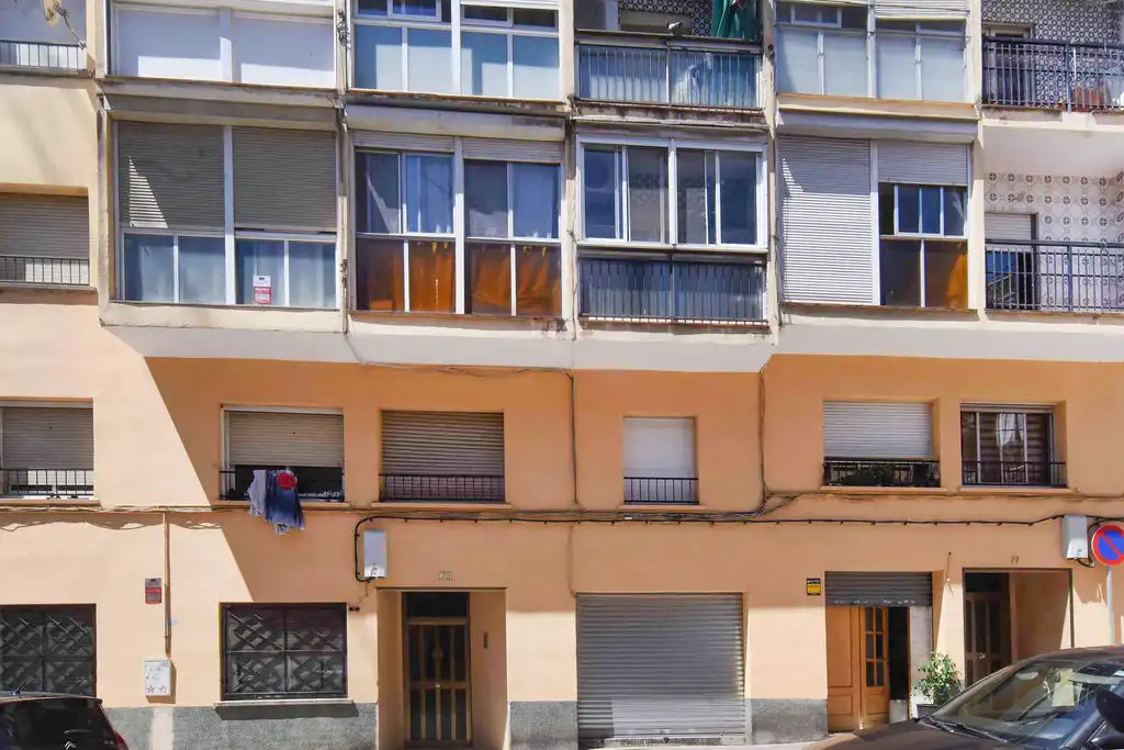 Vista exterior de Piso en venta en Montcada i Reixac
