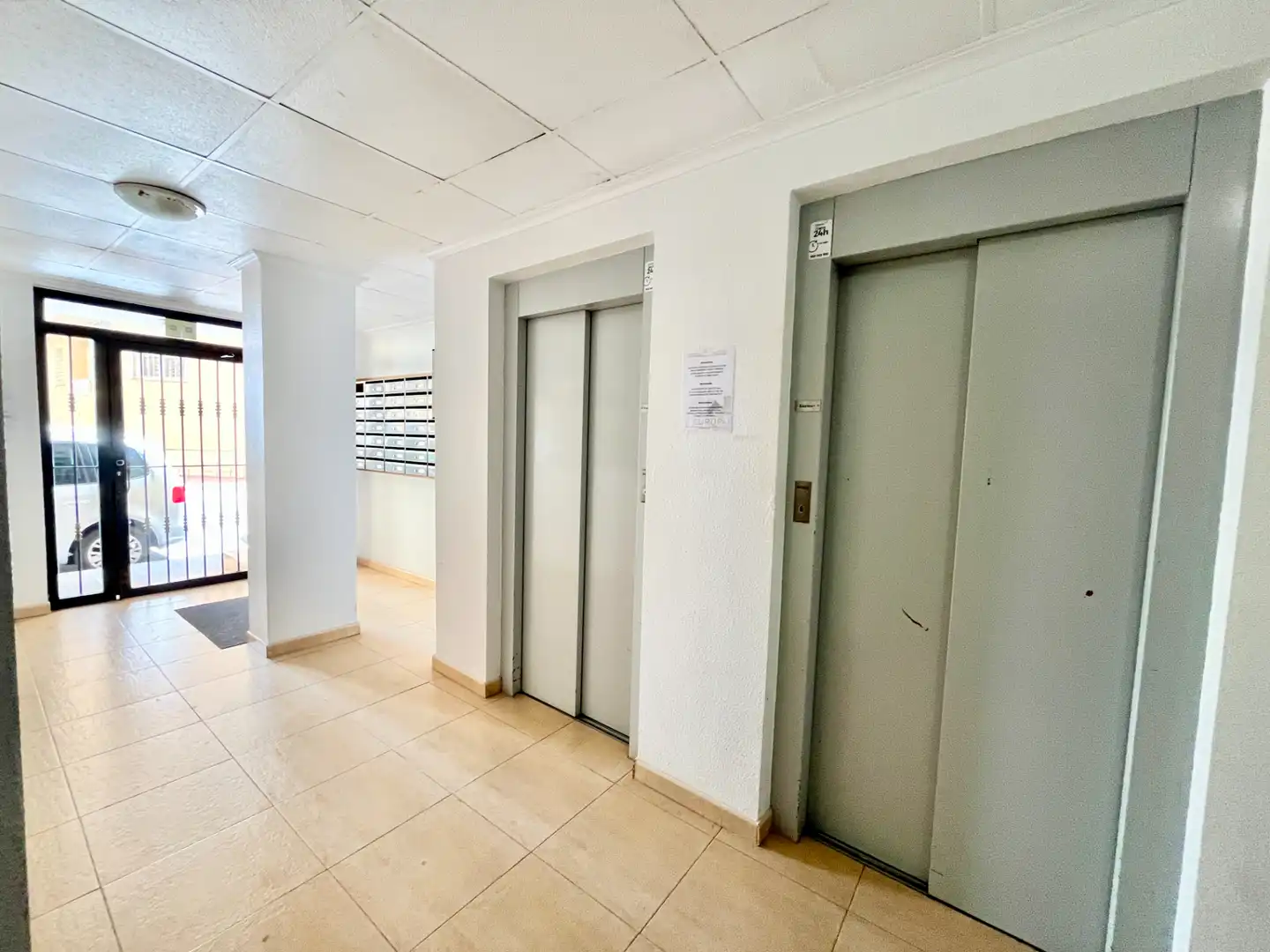 Wohnung zum Verkauf in Torrevieja mit Klimaanlage, Heizung und Terrasse