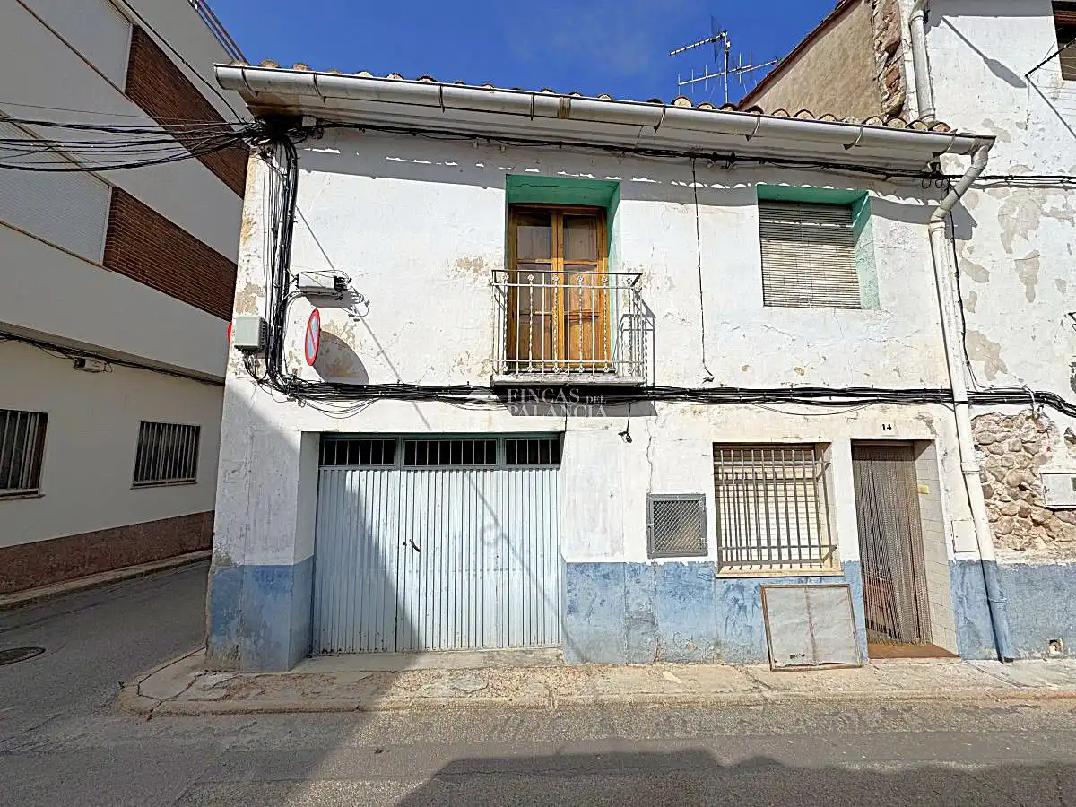 Vista exterior de Casa o chalet en venta en Soneja con Terraza, Trastero y Balcón