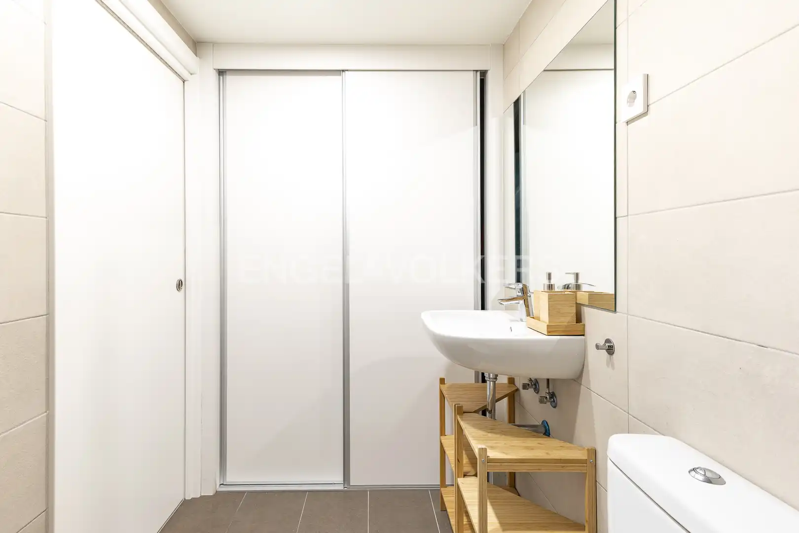 Bathroom of Flat for sale in Sant Adrià de Besòs  with Air Conditioner, Heating and Parquet flooring