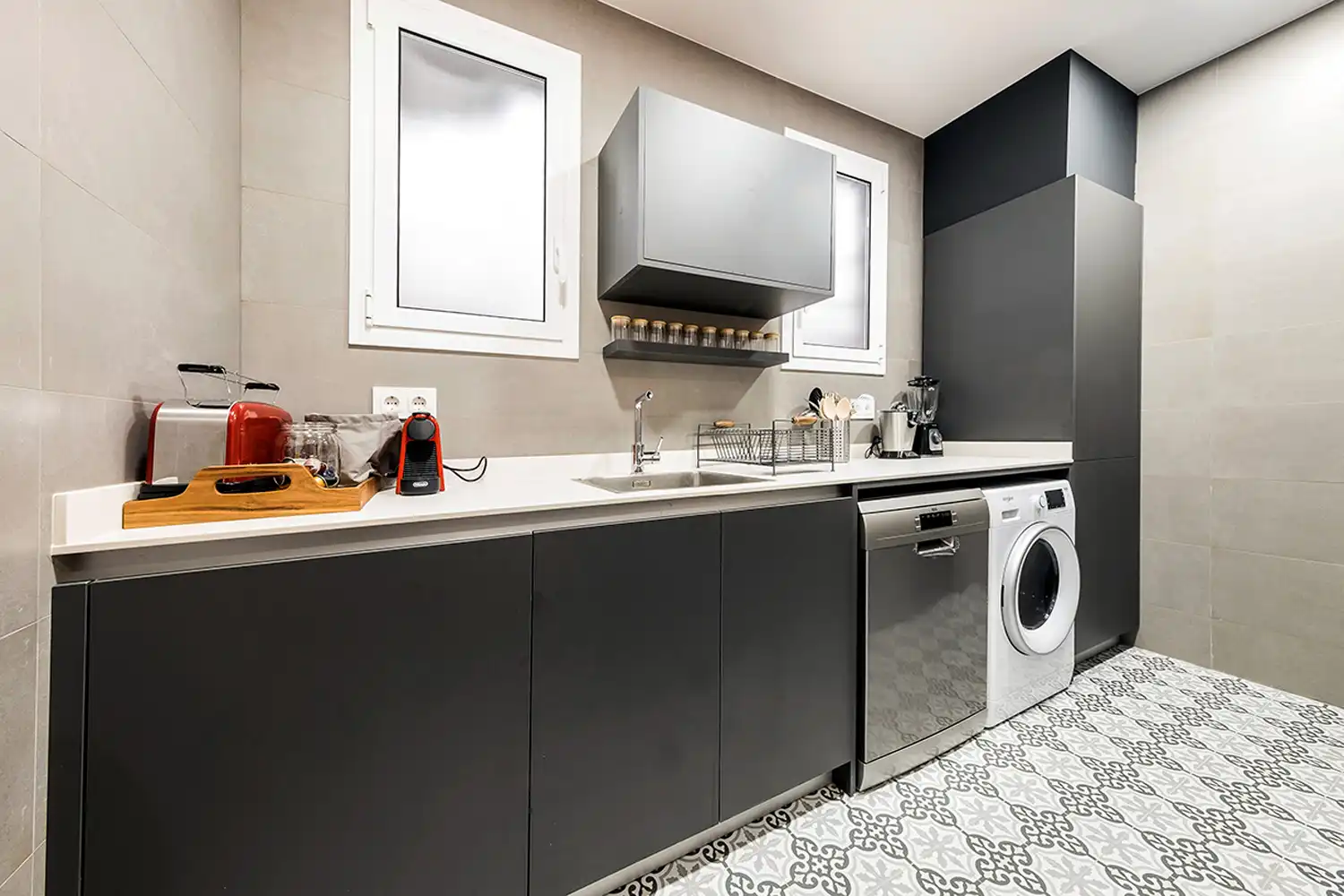 Cocina de Piso de alquiler en Barcelona con Aire acondicionado, Calefacción y Parquet