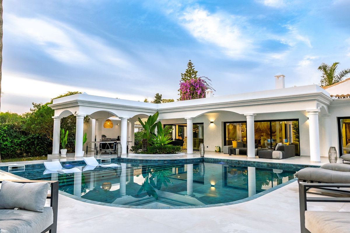 Piscina de Casa o xalet de lloguer en Estepona